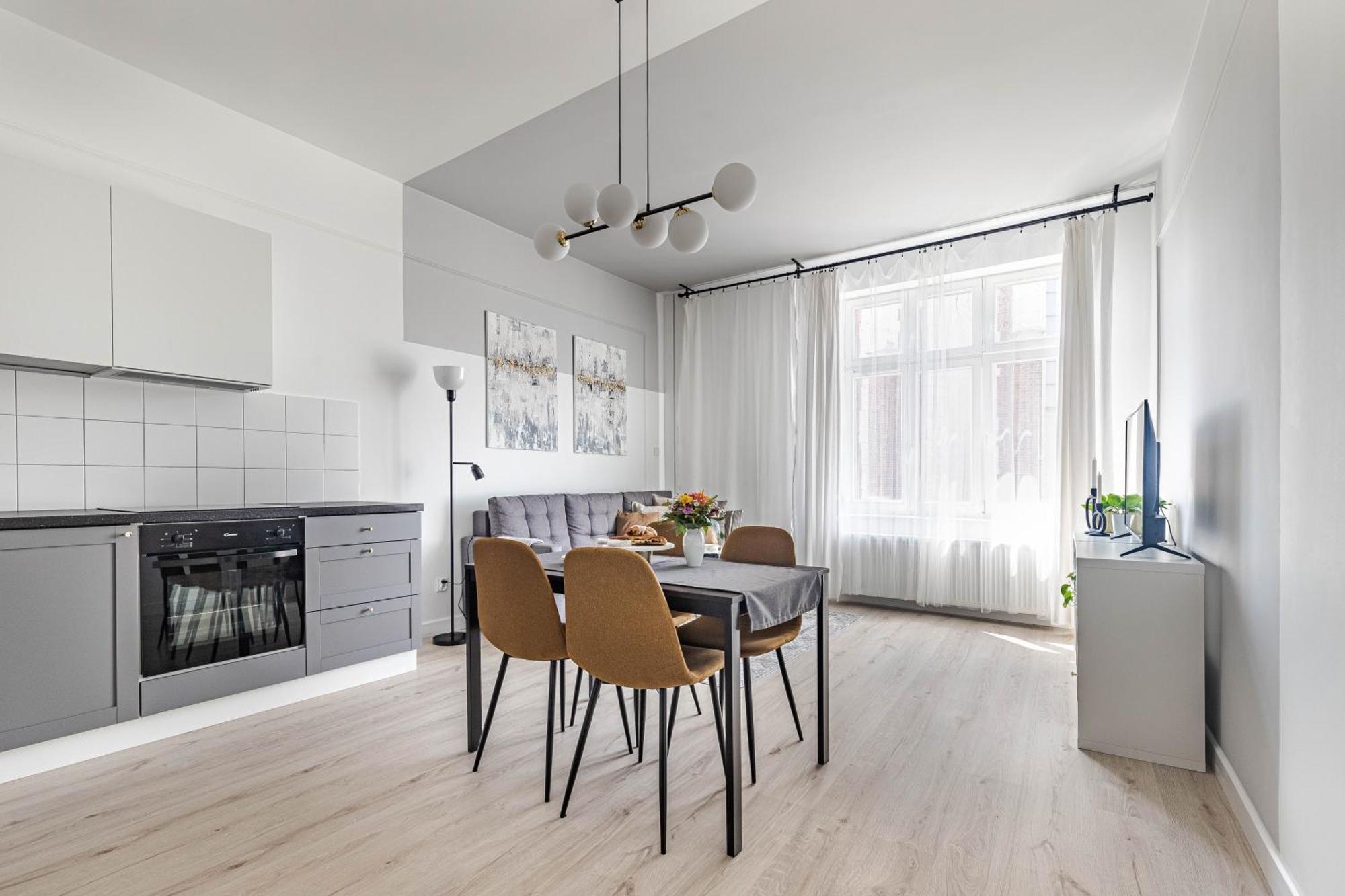 Spacious & Quiet Apt - Old Town & Kazimierz Krakow Exterior photo
